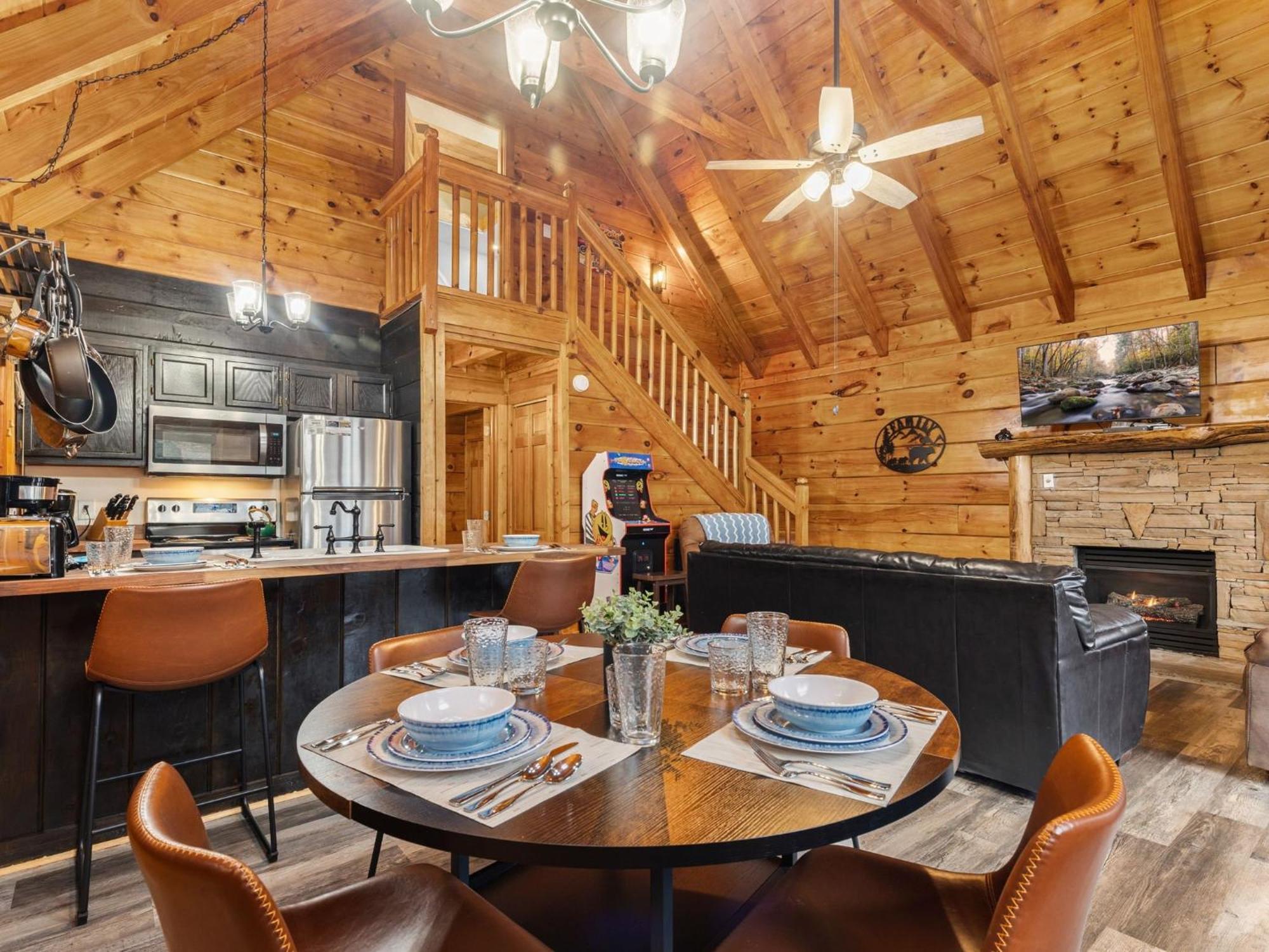 Er40 - The Bear Pause -Great Location,,,Close To All The Action! Cabin Pigeon Forge Kültér fotó